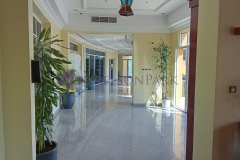 Villa de 4 dormitorios en Doha, Qatar No. 60997 11