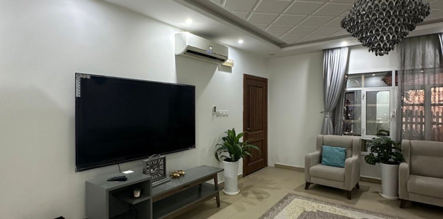 Villa de 5 chambres à As Sib, Oman No. 54801