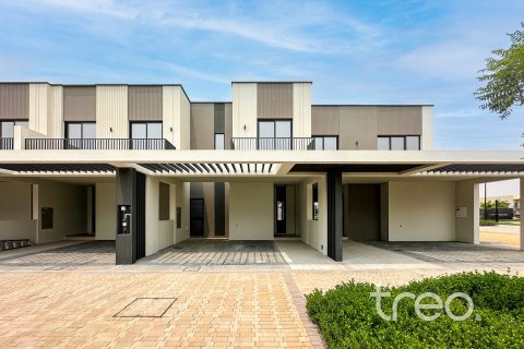 3 bedrooms Townhouse in EMAAR South, UAE No. 200787