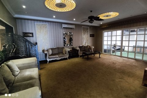 7 bedrooms Villa in Al Ansab, Oman No. 99340 5