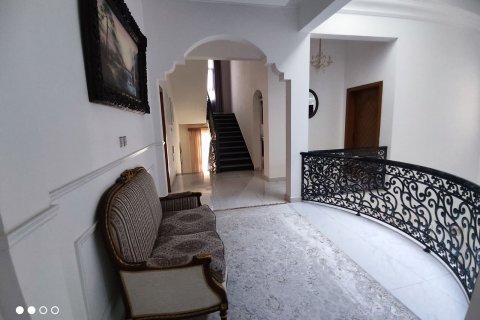 7 bedrooms Villa in Al Ansab, Oman No. 99340 11