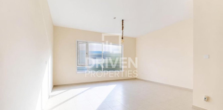 Apartment de 2 dormitorios en EMAAR South, UAE No. 193121