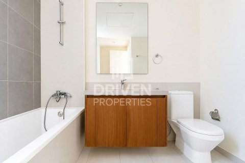 Apartment de 2 dormitorios en EMAAR South, UAE No. 193121 3