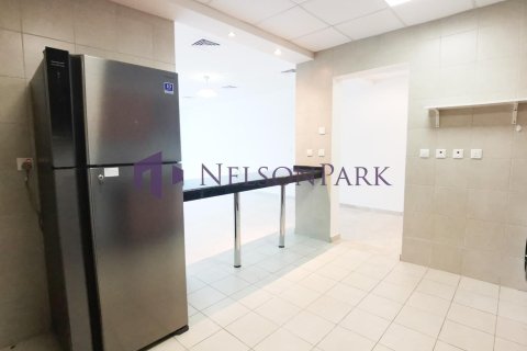 2 bedrooms Apartment in Doha, Qatar No. 58524 6