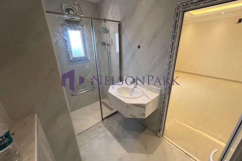 Villa de 5 dormitorios en Doha, Qatar No. 58515 9