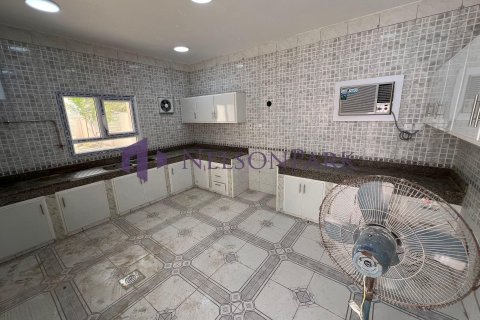Villa de 5 dormitorios en Doha, Qatar No. 58515 8