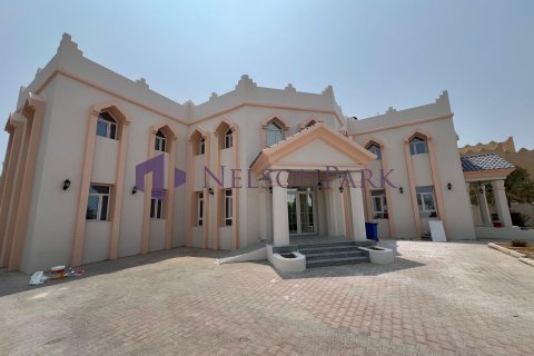 Villa de 5 dormitorios en Doha, Qatar No. 58515 23