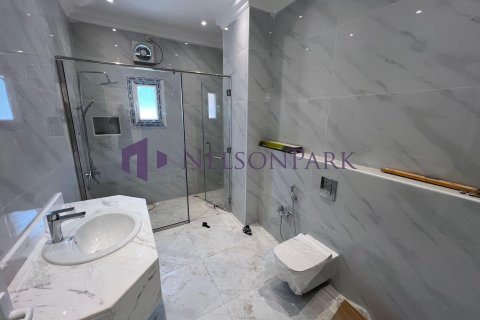 Villa de 5 dormitorios en Doha, Qatar No. 58515 16