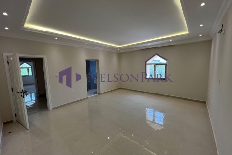 Villa de 5 dormitorios en Doha, Qatar No. 58515 7
