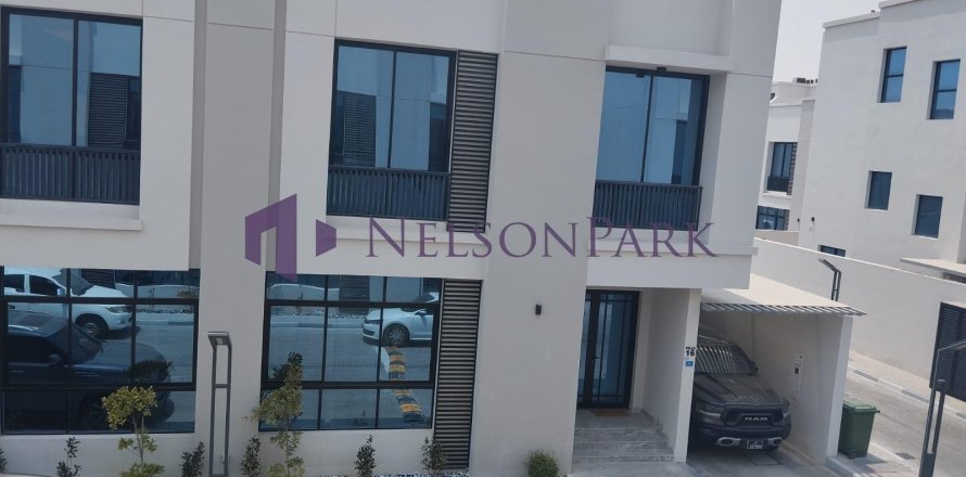 Villa de 5 dormitorios en Doha, Qatar No. 58525
