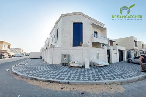 5 bedrooms Villa in Al Yasmeen, UAE No. 34163