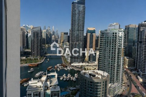 Apartment de 2 dormitorios en DEC Towers, UAE No. 168917