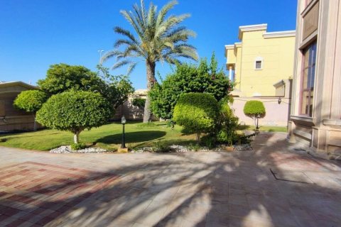 5 bedrooms Villa in Al Barsha 2, UAE No. 168610