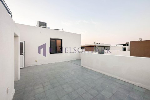 Villa de 5 dormitorios en Al Khor, Qatar No. 57821 9