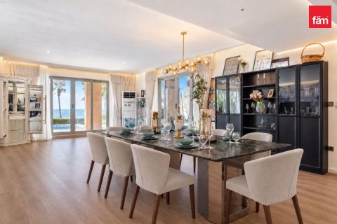 912.1m² Apartment in Palm Jumeirah, UAE No. 208286 3