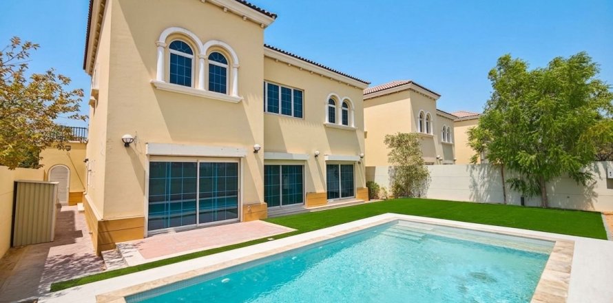 4 bedrooms Villa in Jumeirah Park, UAE No. 208287