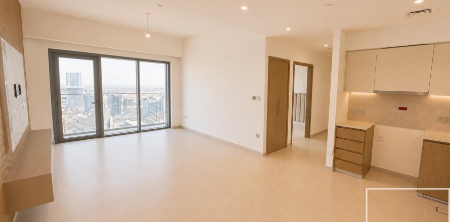 2 bedrooms Apartment in Burj Royale, UAE No. 201021