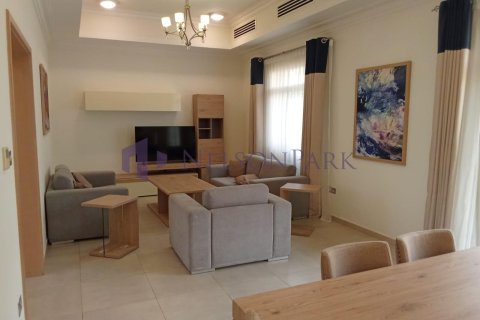 4 غرف نوم فيلا في الدوحة, Qatar رقم 57663