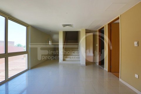 Таунхаус с 3 спальнями в Al Raha Gardens, ОАЭ №13292 12