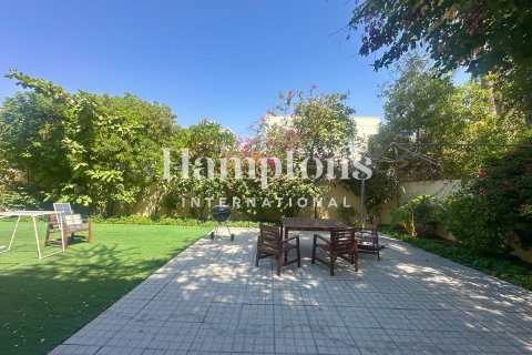 5 bedrooms Villa in Meadows 1, UAE No. 161597