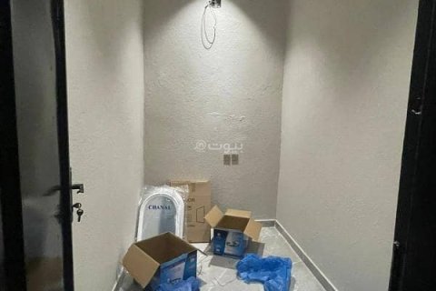 Villa de 5 chambres à Riyadh, Saudi Arabia No. 99589 12
