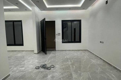 Villa de 5 chambres à Riyadh, Saudi Arabia No. 99589 13