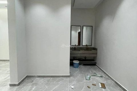 Villa de 5 chambres à Riyadh, Saudi Arabia No. 99589 16