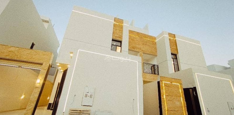 Villa de 5 chambres à Riyadh, Saudi Arabia No. 99584