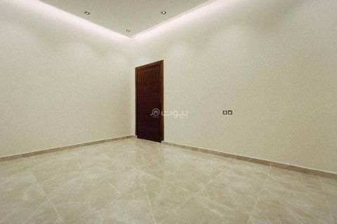 Villa de 5 chambres à Riyadh, Saudi Arabia No. 99584 12