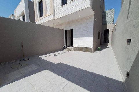 3 bedrooms Apartment in Riyadh, Saudi Arabia No. 99583 3