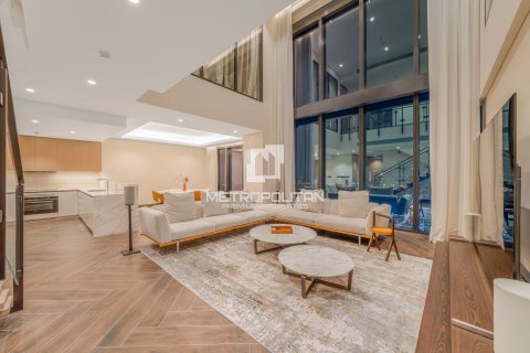 Apartment de 2 dormitorios en Zabeel, UAE No. 16665