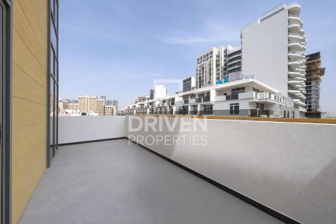 Apartment de 2 dormitorios en District 11, UAE No. 192139 12