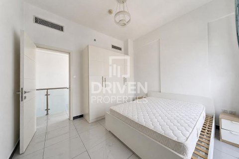 Apartment de 2 dormitorios en District 11, UAE No. 192139 8