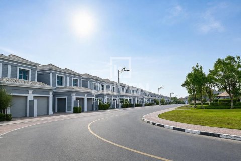 5 bedrooms Villa in Falcon City of Wonders, UAE No. 202724