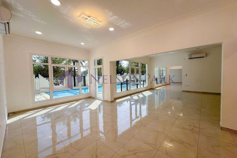 Apartment de 5 dormitorios en Doha, Qatar No. 57264 3