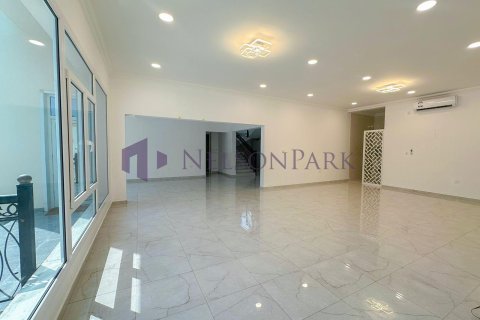 Apartment de 5 dormitorios en Doha, Qatar No. 57264 10