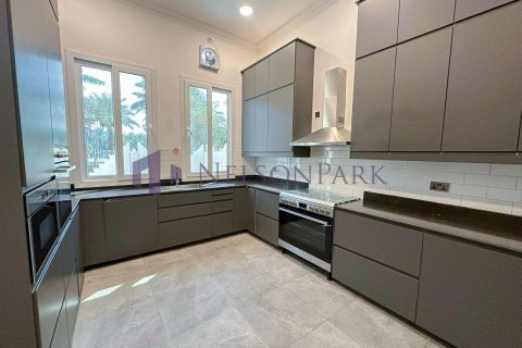 Apartment de 5 dormitorios en Doha, Qatar No. 57264 4
