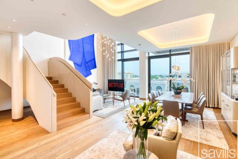 3 bedrooms Apartment in Jumeirah, UAE No. 194451