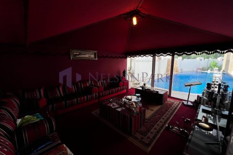 5 bedrooms Villa in Doha, Qatar No. 57195 25