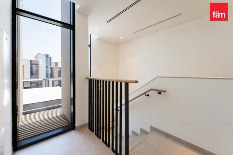 3 bedrooms Townhouse in Dubai, UAE No. 187537 6