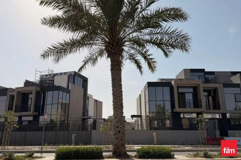 3 bedrooms Townhouse in Dubai, UAE No. 187537 16