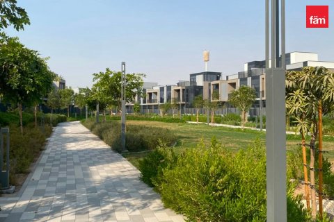 3 bedrooms Townhouse in Dubai, UAE No. 187537 15