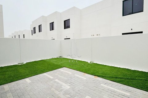 Townhouse de 2 dormitorios en Yas Island, UAE No. 37251 3