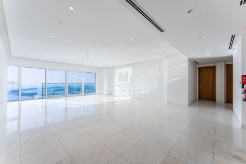 4 bedrooms Apartment in 1 JBR, UAE No. 128059 4