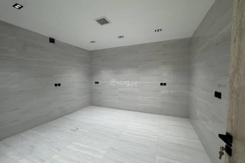 3 bedrooms Apartment in Riyadh, Saudi Arabia No. 67968 12
