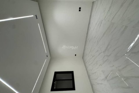 3 bedrooms Apartment in Riyadh, Saudi Arabia No. 67968 15