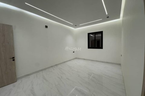3 bedrooms Apartment in Riyadh, Saudi Arabia No. 67968 11