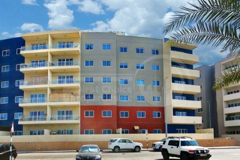 2 bedrooms Apartment in Al Reef, UAE No. 172649