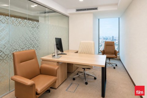 1136.7m² Office in Sheikh Zayed Road, UAE No. 165808