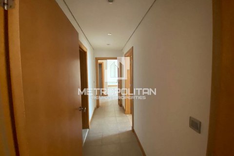 Appartement de 2 chambres à Shoreline Apartments, UAE No. 129493 7
